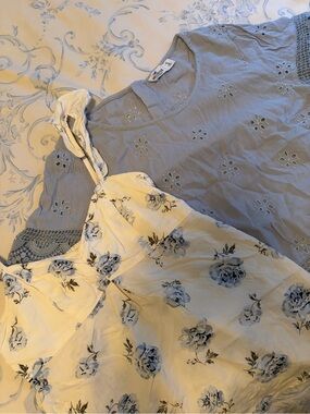 Abercrombie & Fitch White Floral Cami and blue hollister top
